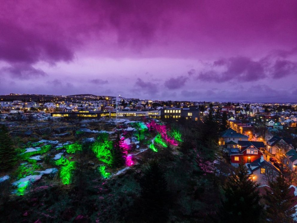 Birting einkunna, prófsýning, brautskráning skólans og fleira