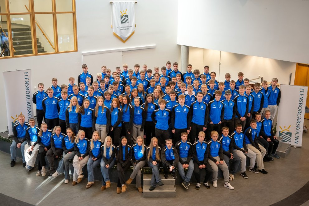 Íþróttaafrekssviðið í merktar peysur