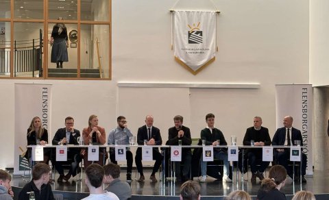 Stjórnmálafundur nemenda og NFF