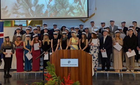 Brautskráning stúdenta fer fram á morgun, föstudaginn 19. desember, kl. 14